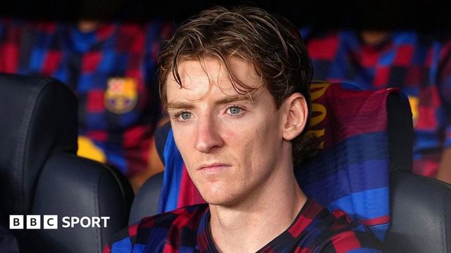Anthony Gordon tỏa sáng tại Barcelona chỉ sau vài trận đấu