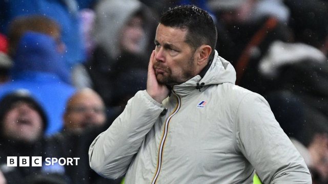 Áp lực đè nặng lên Pierre Sage tại Crystal Palace