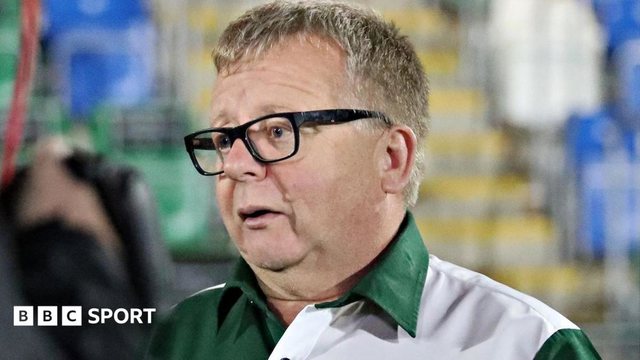 Chủ tịch The New Saints Mike Harris bị FAW buộc tội vì bài đăng trên mạng xã hội
