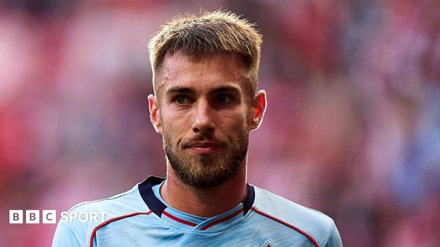 Crystal Palace chiêu mộ hậu vệ Oscar Mingueza từ Celta Vigo