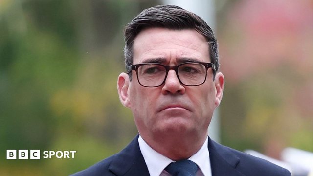Cuộc gặp gỡ giữa Andy Burnham và chủ tịch Manchester City gây tranh cãi