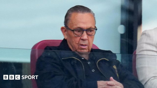 David Sullivan bất chấp lời khuyên, dự khán trận West Ham gặp Portsmouth