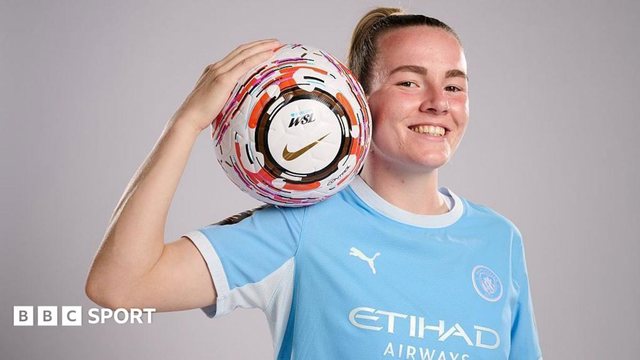 Lauren Hemp: Di sản ở tuổi 26 tại Manchester City