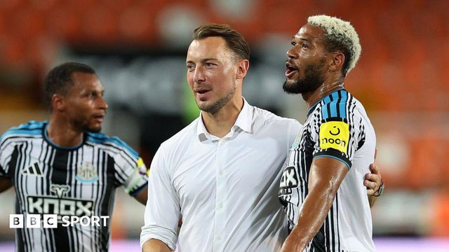 Newcastle United khởi đầu mùa giải với chiến thắng 2-1 dưới tay HLV Jaissle