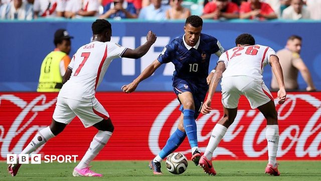 Quảng cáo thực phẩm không lành mạnh tràn ngập tại World Cup 2026