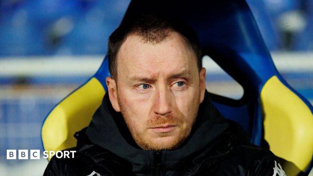 Saint-Etienne bổ nhiệm Ian Cathro làm huấn luyện viên trưởng