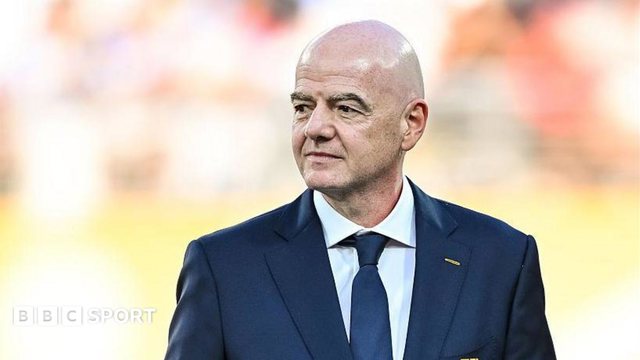 Uefa tuyên bố mất niềm tin vào Gianni Infantino, FA ngừng hỗ trợ