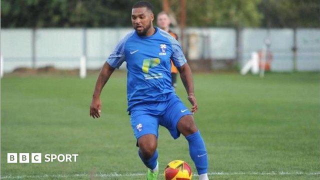 Zeph Thomas: Hành trình 39 lần chuyển nhượng và giấc mơ FA Cup